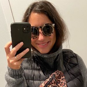 Meet your Posher, Ariana